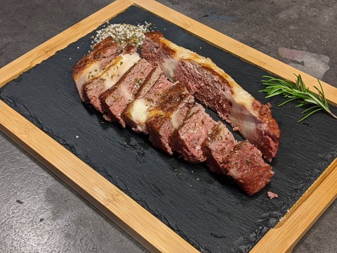 Hyper realistic 3D printed plant based steak, protein creation through fermentation and mycelium based burgers, among the startups selected for the first edition of Spain FoodTech