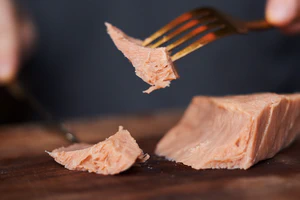 New School Foods salmon looks, cooks, tastes, and flakes like ordinary fish